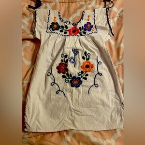 Traditional Mexican dress for little girls
